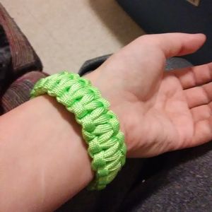 Paracord bracelet